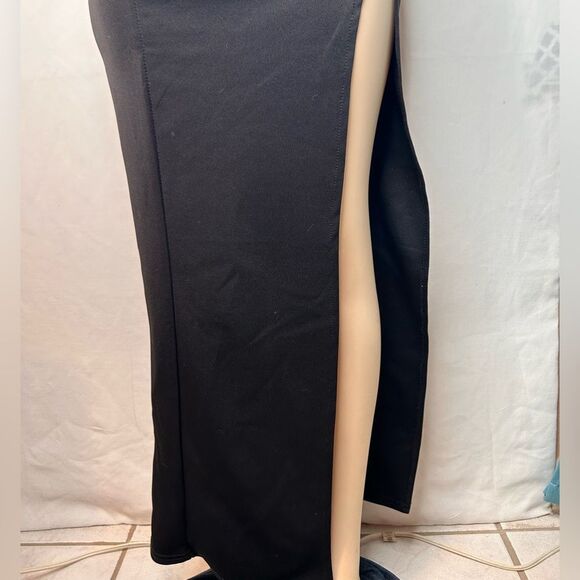 PrettyLittleThing Black Structured Bodice Bodycon Maxi Dress Size 2 - Picture 7 of 16